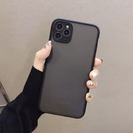 Чехол для Apple iPhone 13 (Черный Матовый)          
